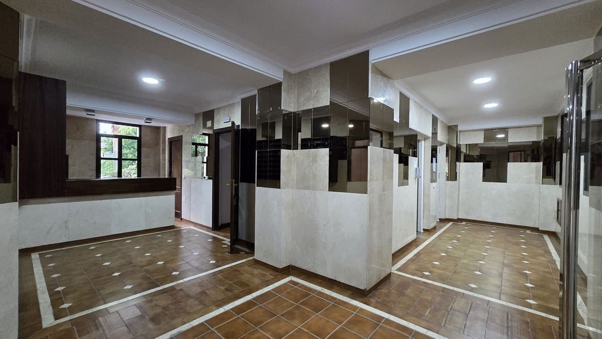 1 chambre Appartement à vendre à Puerto Banus - 345 000 € (Ref: 9509510)