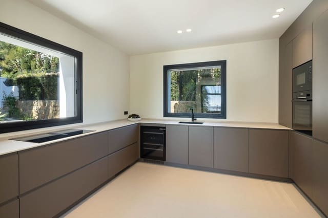 5 soveværelse Villa til salg i Los Arqueros, Benahavís med swimmingpool garage - € 5.750.000 (Ref: 9509511)