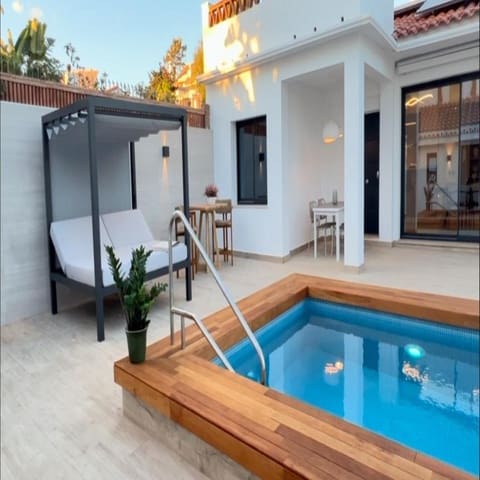 5 Zimmer Villa zu verkaufen in Marbella mit Pool - 1.490.000 € (Ref: 9509512)