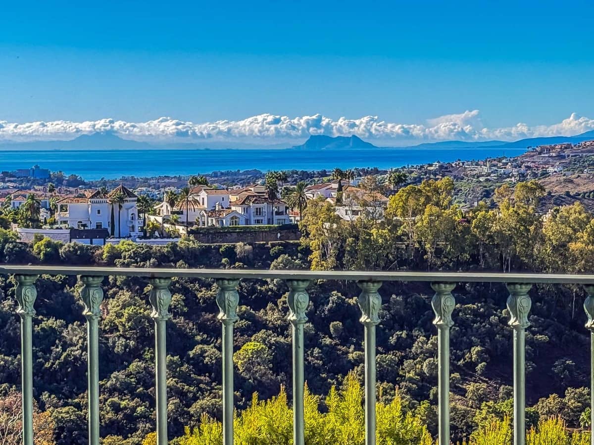 2 soveværelse Penthouse til salg i Benahavis med swimmingpool garage - € 680.000 (Ref: 9509514)