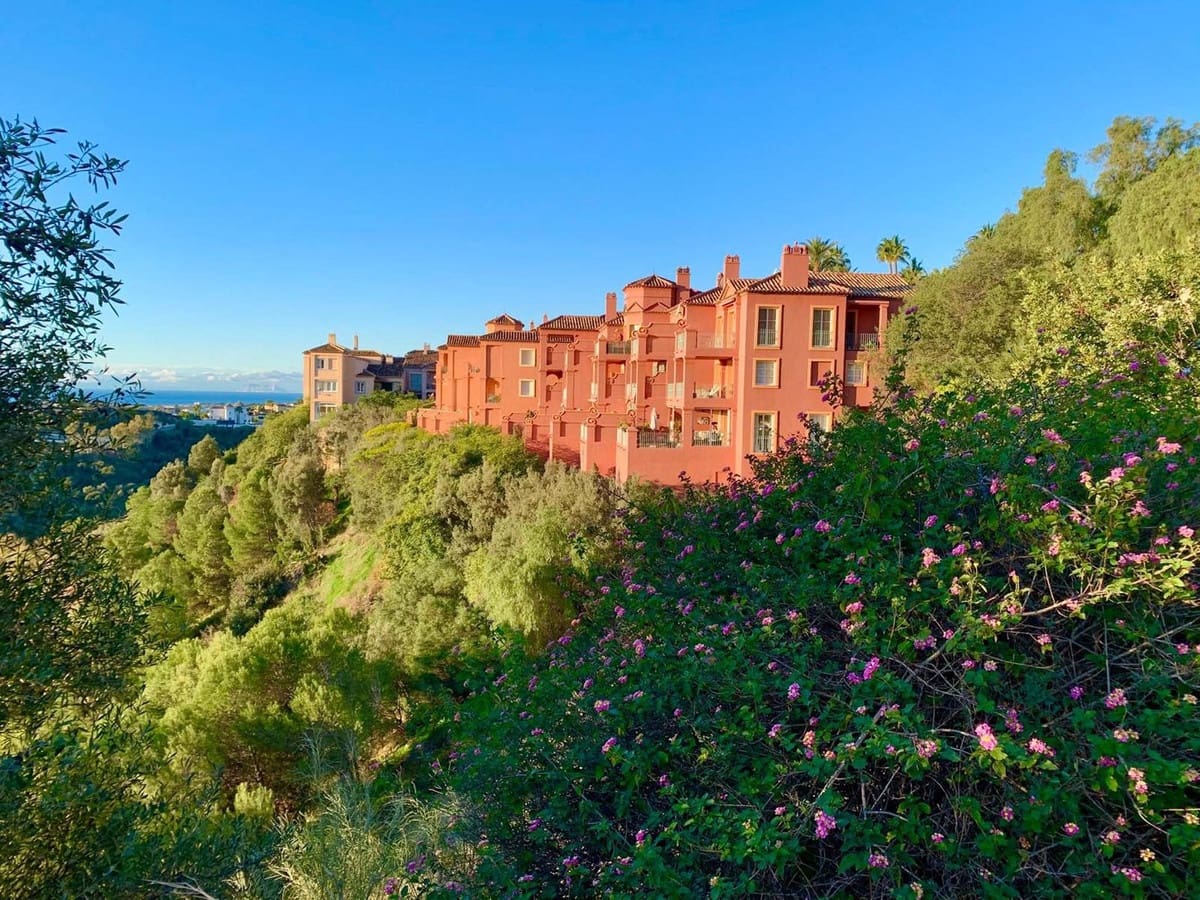 2 soveværelse Penthouse til salg i Benahavis med swimmingpool garage - € 680.000 (Ref: 9509514)