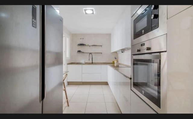 3 chambre Appartement à vendre à Nueva Andalucia, Marbella avec garage - 390 000 € (Ref: 9509515)