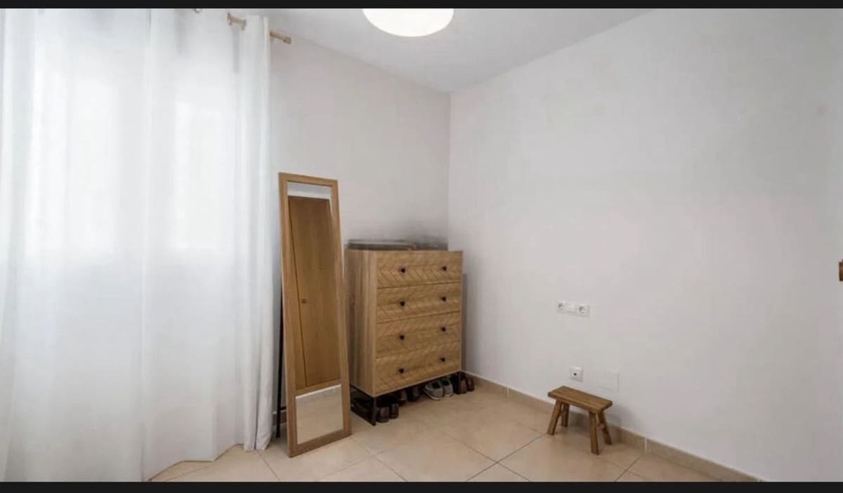 3 bedroom Apartment for sale in Nueva Andalucia with garage - € 390,000 (Ref: 9509515)