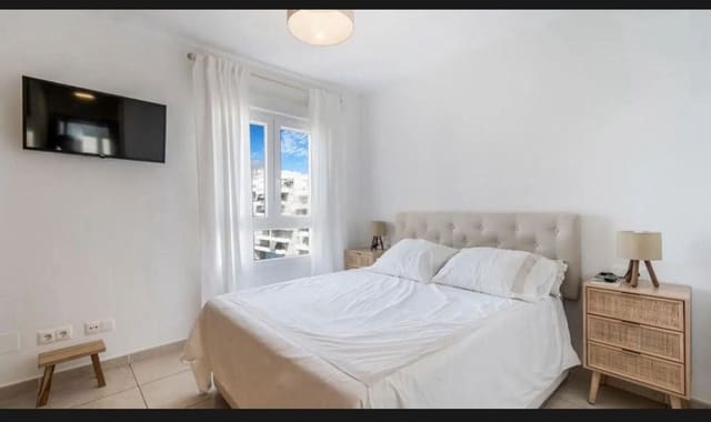 3 chambre Appartement à vendre à Nueva Andalucia, Marbella avec garage - 390 000 € (Ref: 9509515)