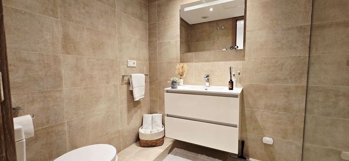 3 slaapkamer Appartement te koop in Benahavis met zwembad garage - € 675.000 (Ref: 9509517)