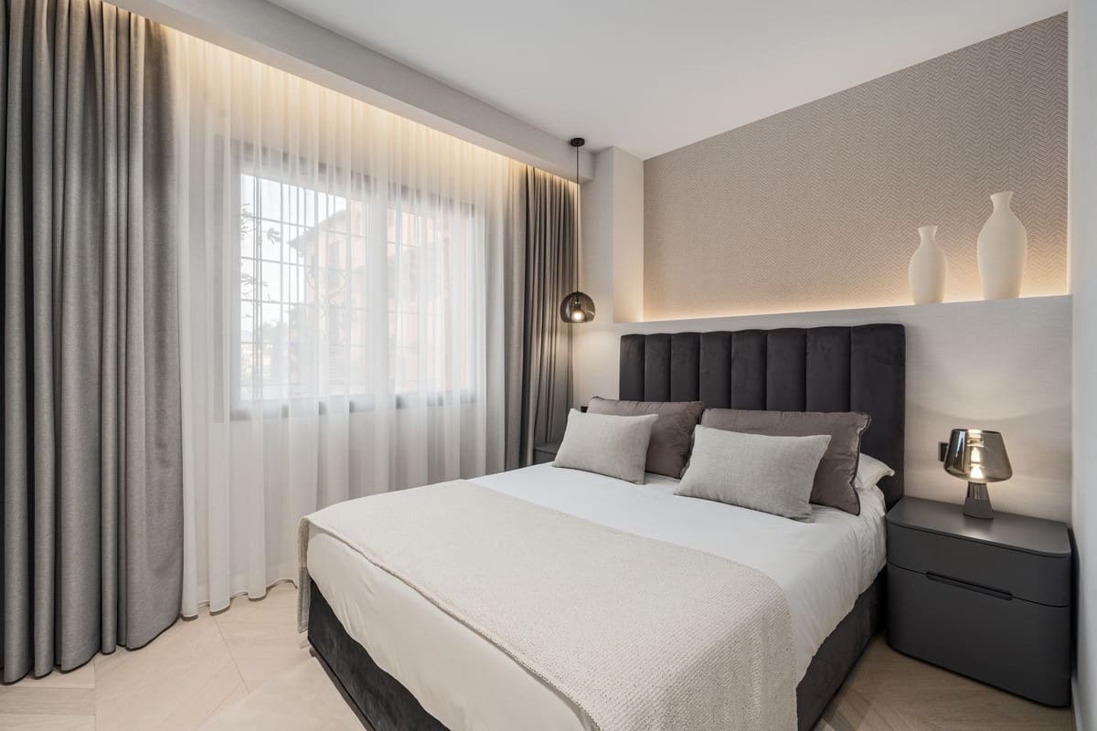 Apartamento de 4 habitaciones en Nueva Andalucia en venta con piscina garaje - 2.750.000 € (Ref: 9509524)