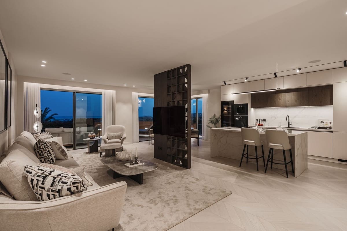 4 bedroom Apartment for sale in Nueva Andalucia with pool garage - € 2,750,000 (Ref: 9509524)