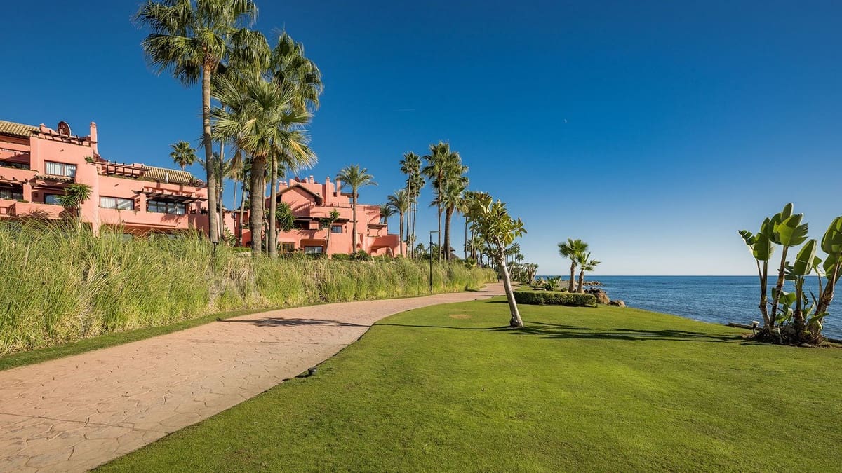 3 camera da letto Attico in vendita in Estepona con piscina garage - 2.995.000 € (Rif: 9509525)