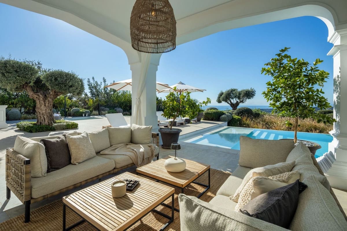 7 makuuhuone Huvila myytävänä paikassa Benahavis mukana uima-altaan 
autotalli - 10 700 000 € (Ref: 9509526)