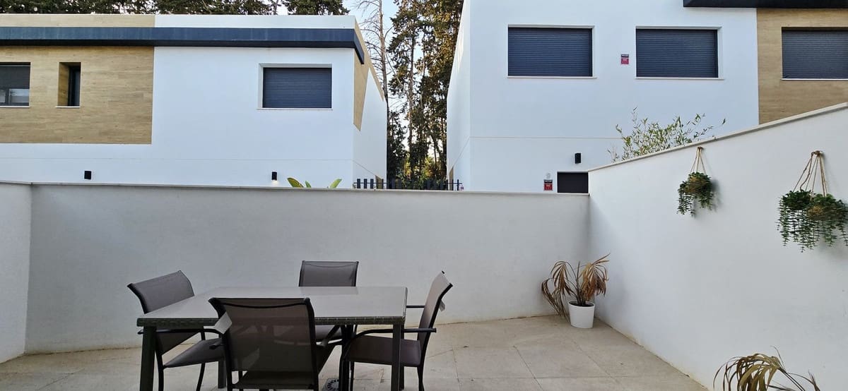 3 chambre Maison de Ville à vendre à Nueva Andalucia avec piscine garage - 750 000 € (Ref: 9509528)