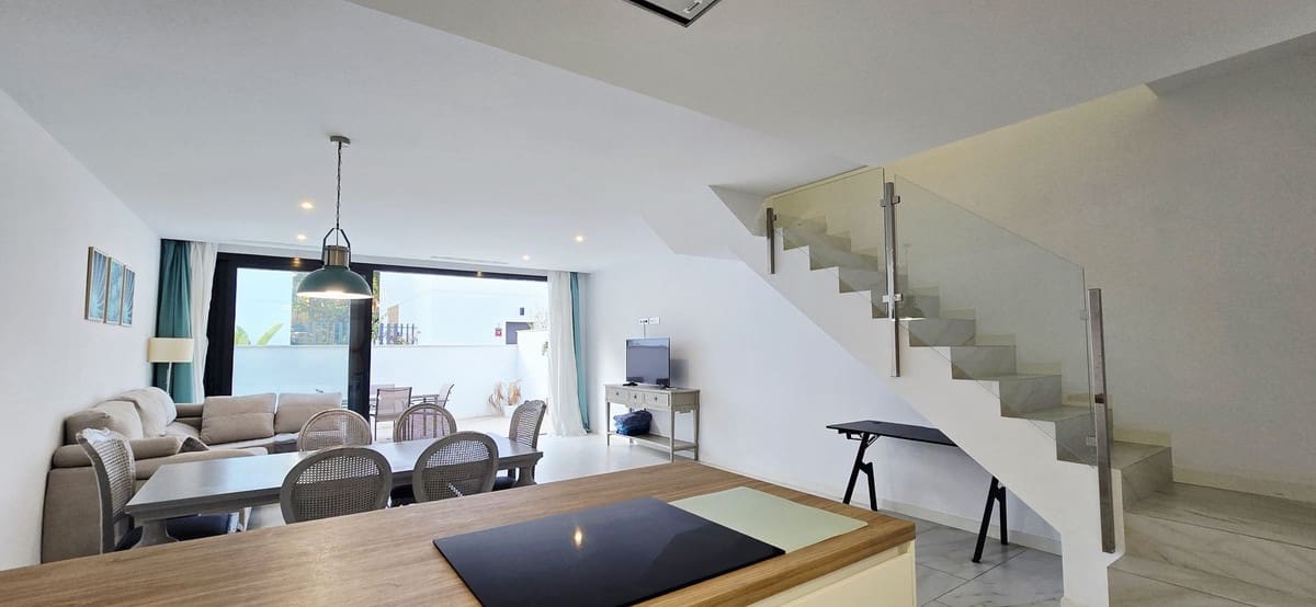 3 bedroom Townhouse for sale in Nueva Andalucia with pool garage - € 790,000 (Ref: 9509528)