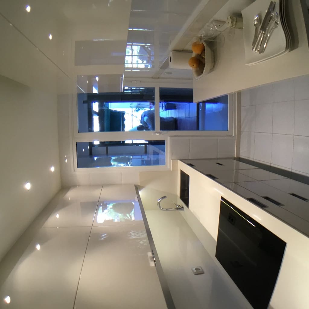 2 soverom Leilighet til salgs i Nueva Andalucia med svømmebasseng garasje - € 415 000 (Ref: 9509529)