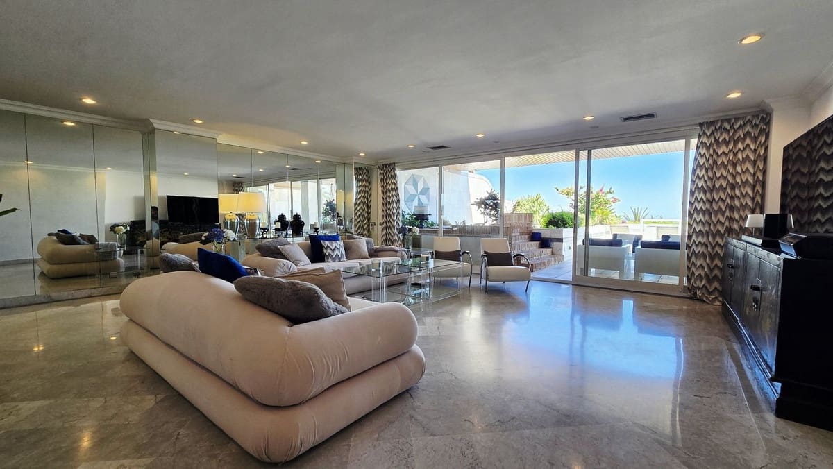 3 soverom Leilighet til salgs i Puerto Banus med svømmebasseng garasje - € 5 100 000 (Ref: 9509531)