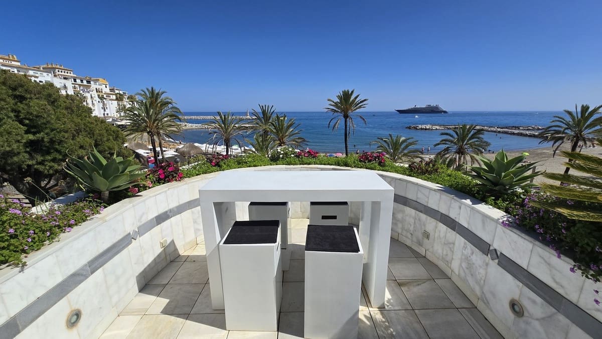 3 soverom Leilighet til salgs i Puerto Banus med svømmebasseng garasje - € 5 100 000 (Ref: 9509531)