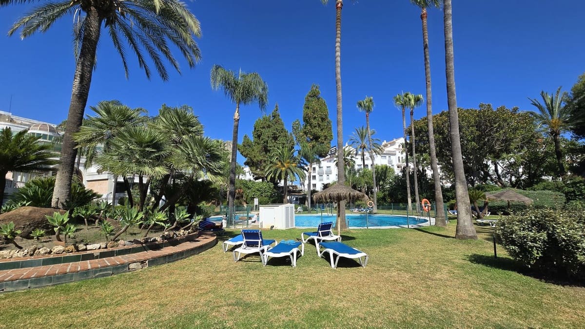 3 soverom Leilighet til salgs i Puerto Banus med svømmebasseng garasje - € 5 100 000 (Ref: 9509531)