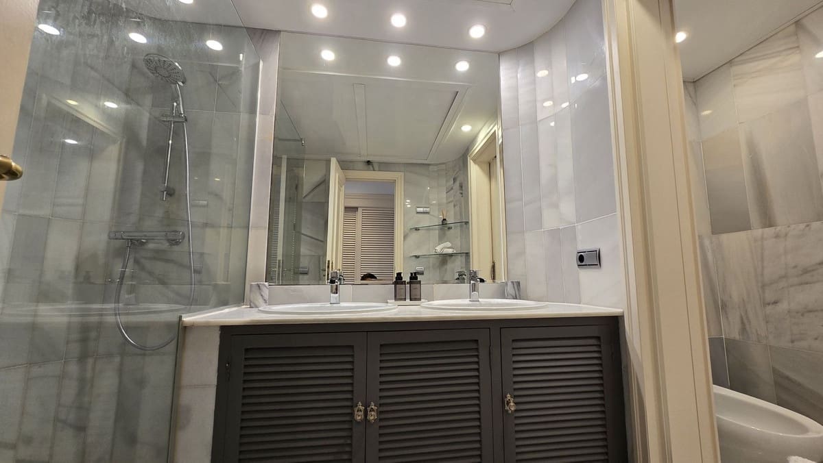 3 chambre Appartement à vendre à Puerto Banus avec piscine garage - 5 100 000 € (Ref: 9509531)