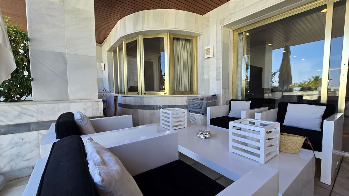 3 chambre Appartement à vendre à Puerto Banus avec piscine garage - 5 100 000 € (Ref: 9509531)