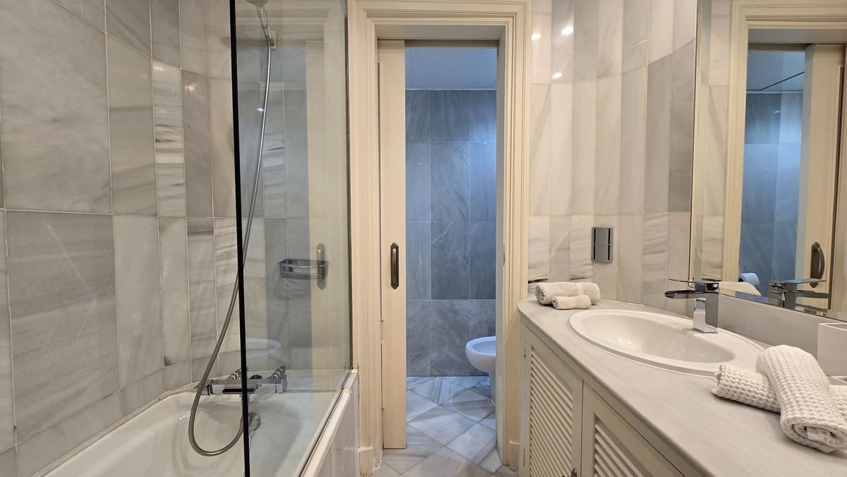 3 chambre Appartement à vendre à Puerto Banus avec piscine garage - 5 100 000 € (Ref: 9509531)