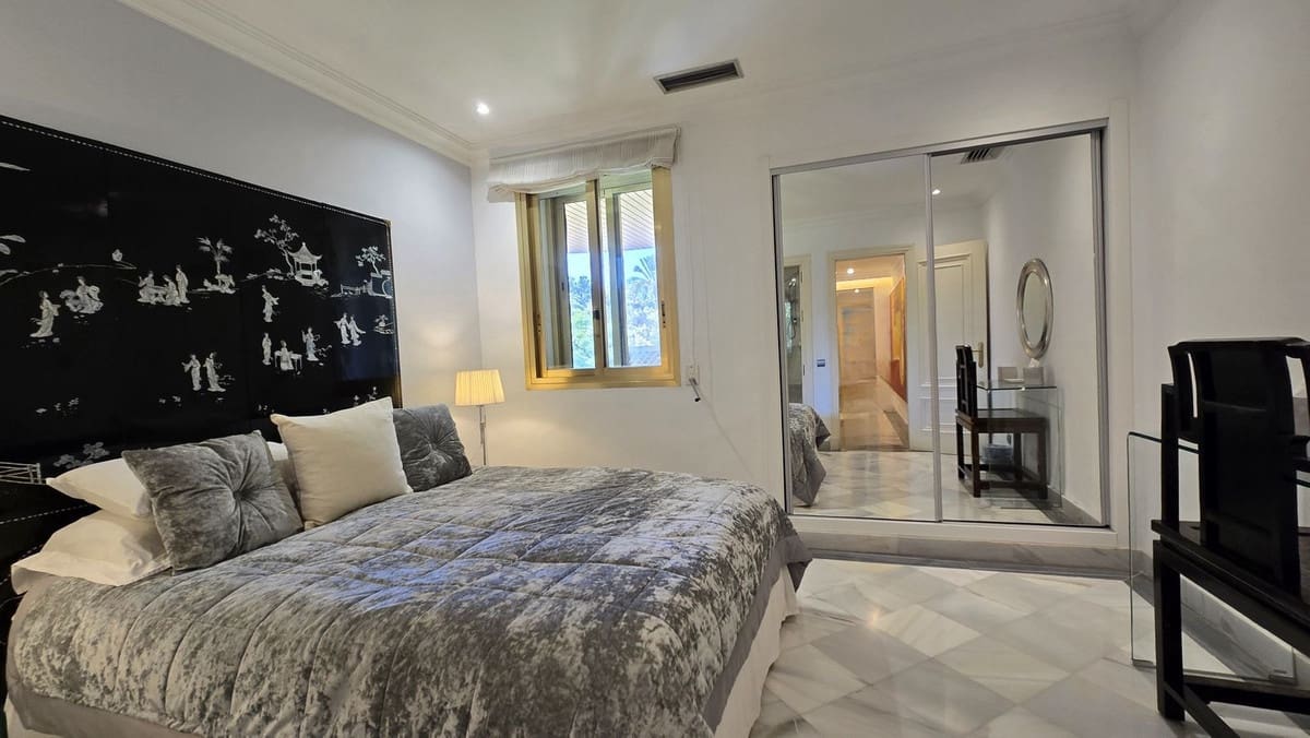 3 chambre Appartement à vendre à Puerto Banus avec piscine garage - 5 100 000 € (Ref: 9509531)