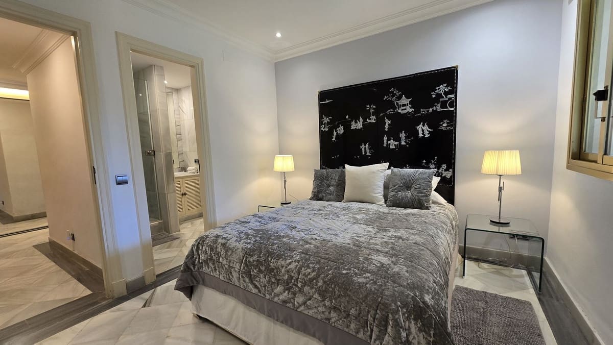 3 chambre Appartement à vendre à Puerto Banus avec piscine garage - 5 100 000 € (Ref: 9509531)