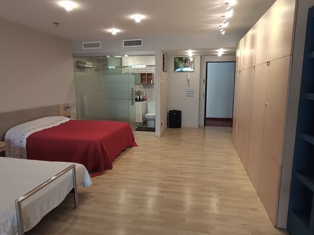 2 soverom Leilighet til salgs i Puerto Banus, Marbella med garasje - € 650 000 (Ref: 9509533)