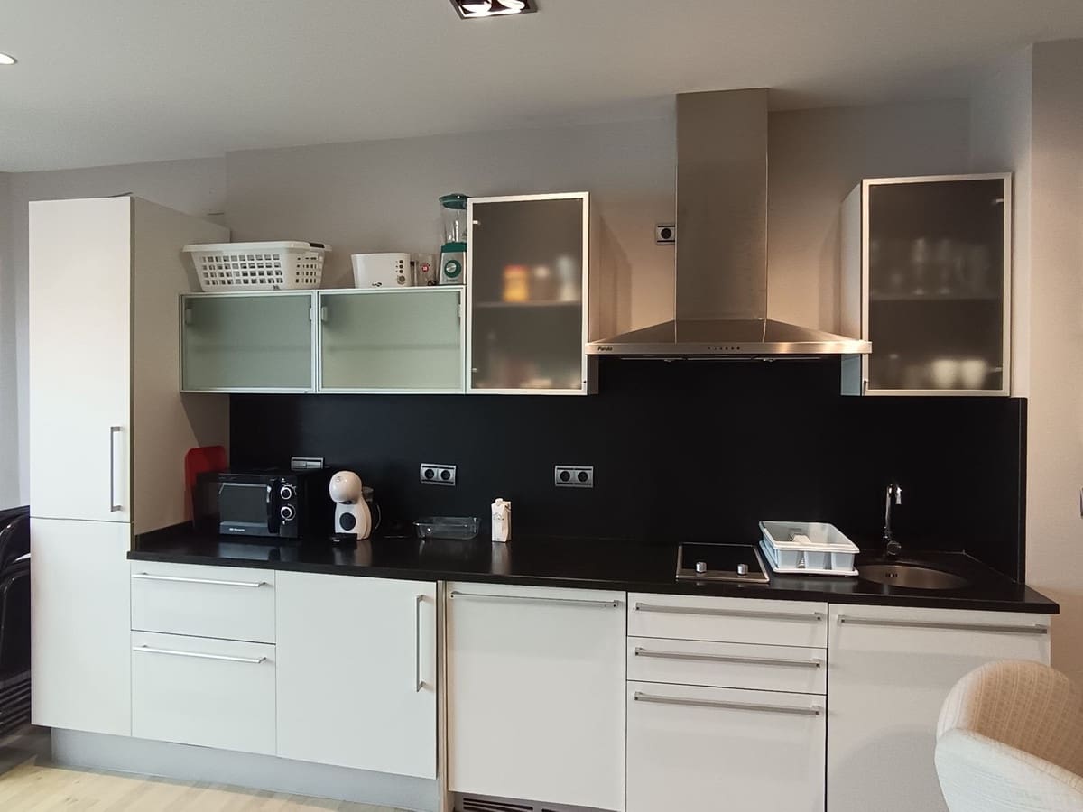 2 bedroom Apartment for sale in Puerto Banus with garage - € 650,000 (Ref: 9509533)