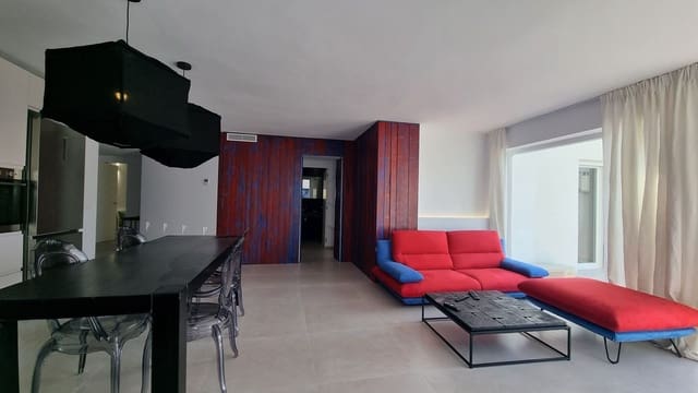 Apartamento de 2 habitaciones en Puerto Banus, Marbella en venta con garaje - 649.000 € (Ref: 9509534)