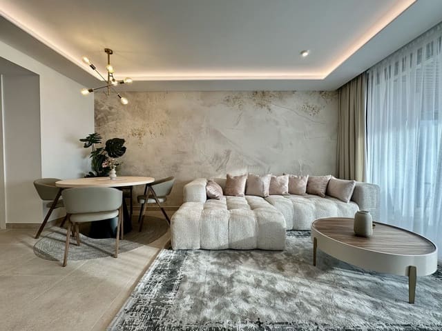 2 soverom Leilighet til salgs i Fuengirola med svømmebasseng garasje - € 659 500 (Ref: 9509546)