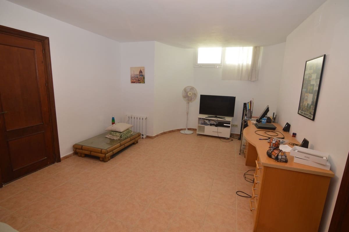 5 chambre Villa/Maison à vendre à San Pedro de Alcantara avec piscine garage - 1 150 000 € (Ref: 9509552)