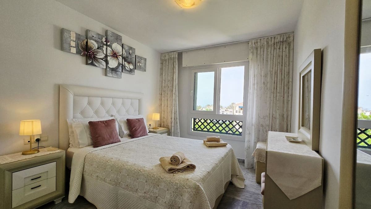 2 chambre Appartement à vendre à Nueva Andalucia avec piscine garage - 375 000 € (Ref: 9509553)