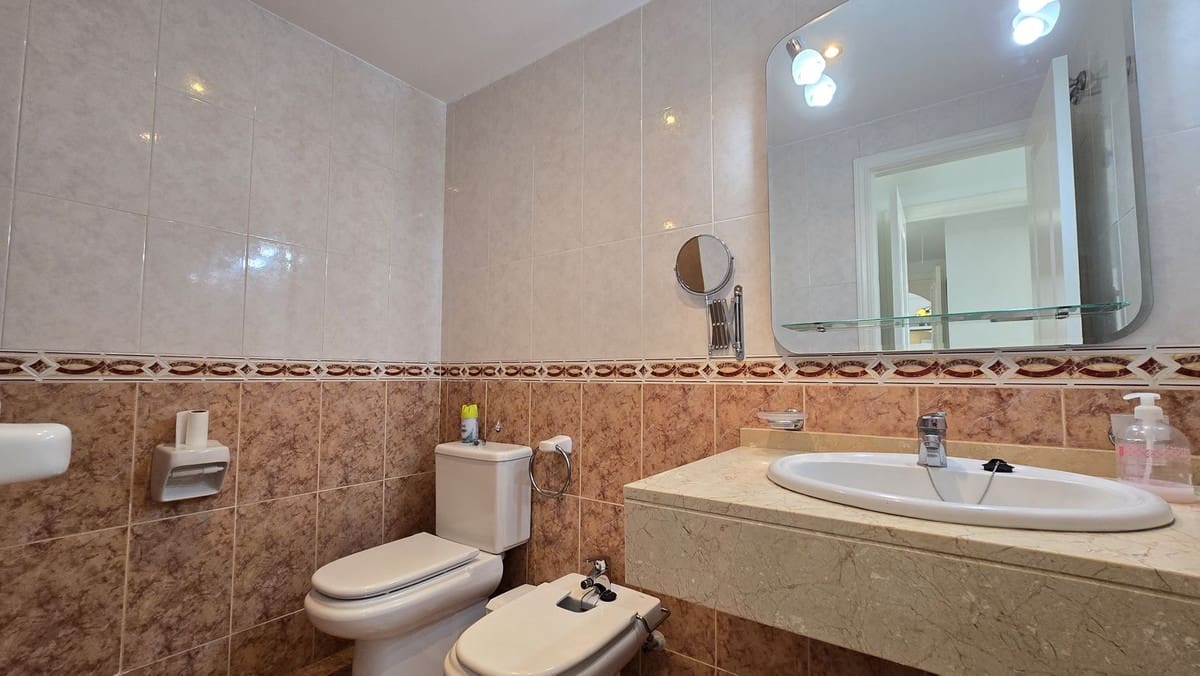 2 chambre Appartement à vendre à Nueva Andalucia avec piscine garage - 375 000 € (Ref: 9509553)