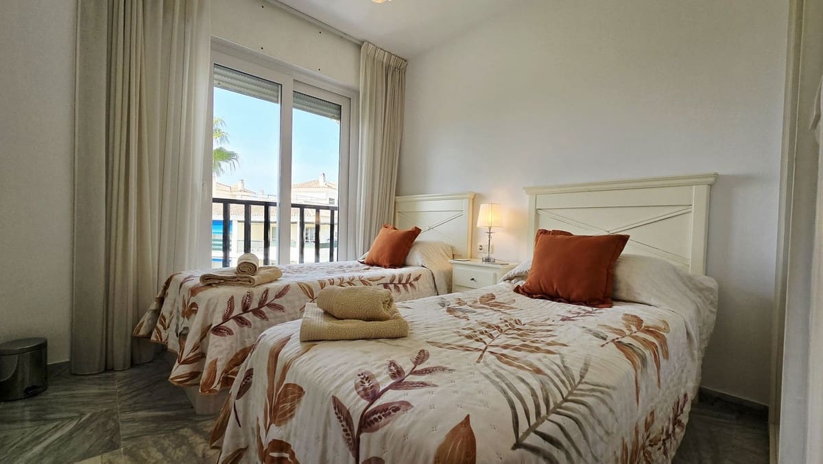 2 chambre Appartement à vendre à Nueva Andalucia avec piscine garage - 375 000 € (Ref: 9509553)