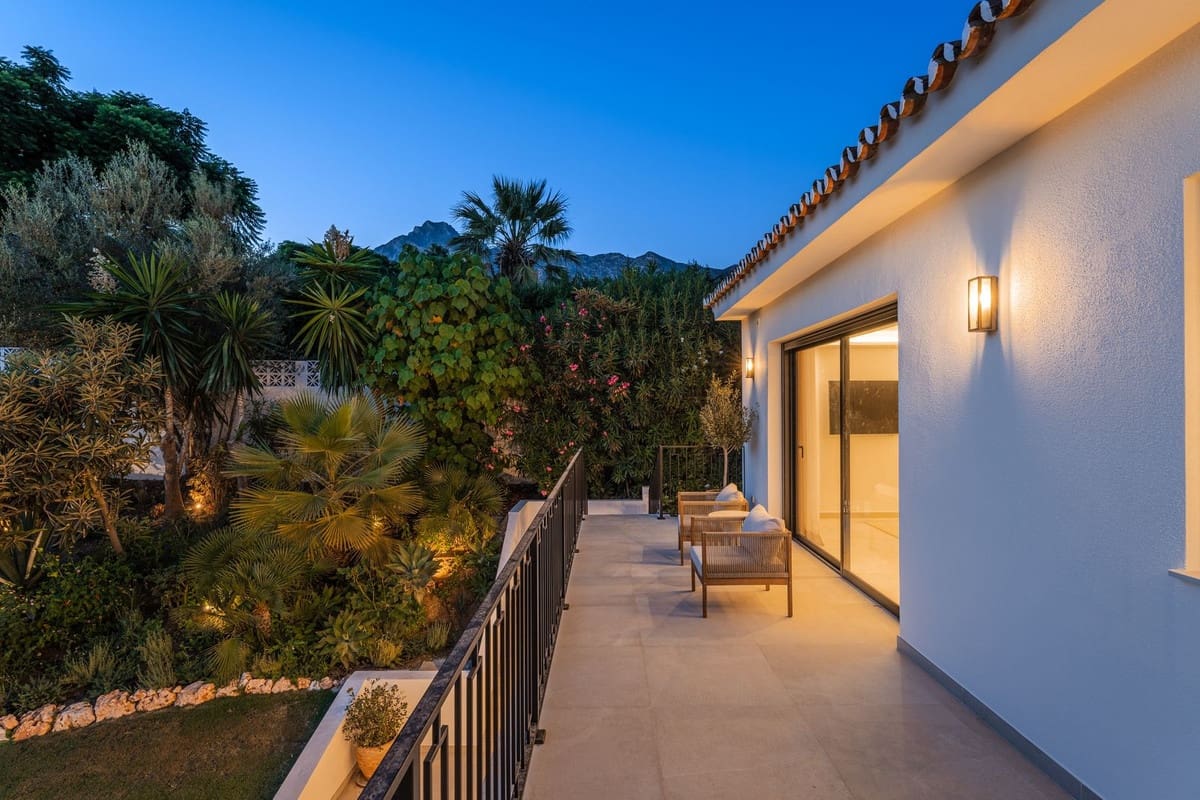 4 chambre Villa/Maison à vendre à Marbella avec piscine garage - 3 850 000 € (Ref: 9509556)