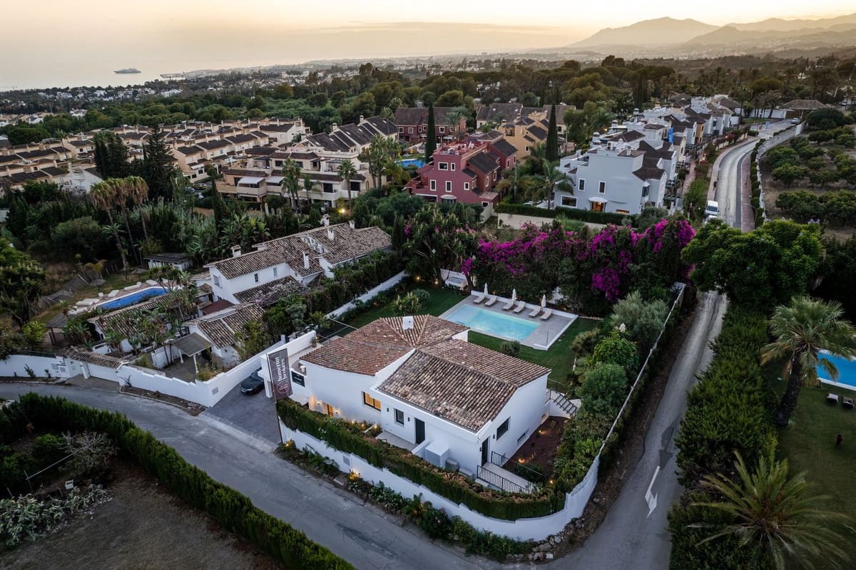 4 chambre Villa/Maison à vendre à Marbella avec piscine garage - 3 850 000 € (Ref: 9509556)