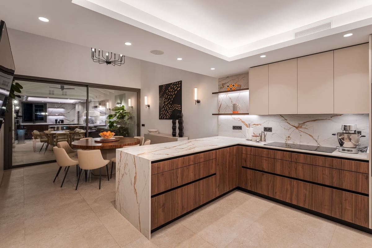 Chalet de 5 habitaciones en Marbella en venta con piscina garaje - 4.950.000 € (Ref: 9509557)