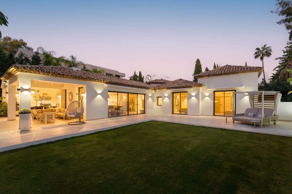 Chalet de 5 habitaciones en Marbella en venta con piscina garaje - 4.950.000 € (Ref: 9509557)