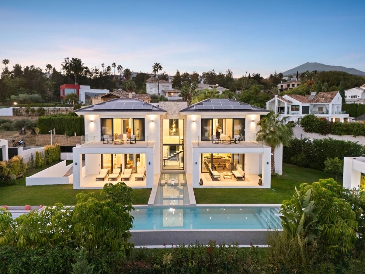 6 slaapkamer Villa te koop in La Quinta met zwembad garage - € 4.695.000 (Ref: 9509558)