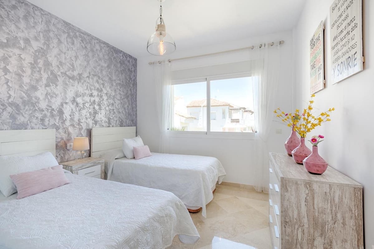 2 Zimmer Penthouse zu verkaufen in Costalita mit Pool Garage - 525.000 € (Ref: 9509562)