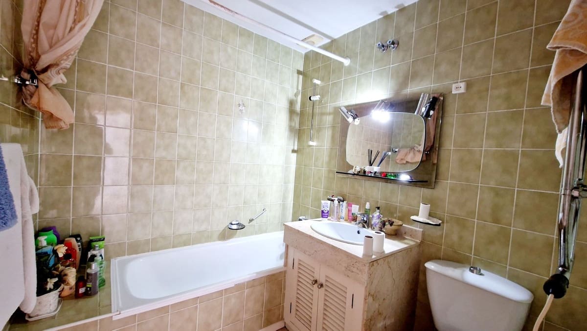 2 slaapkamer Penthouse te koop in El Paraiso met zwembad - € 299.000 (Ref: 9509563)