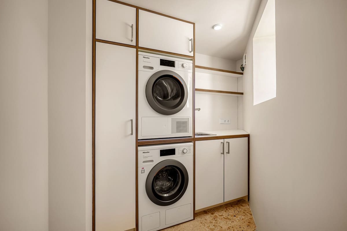 4 sovrum Villa till salu i Nueva Andalucia med pool garage - 3 100 000 € (Ref: 9509566)