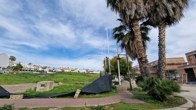 Byggetomt til salgs i Estepona - € 5 400 000 (Ref: 9509571)