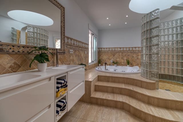 7 camera da letto Villa in vendita in Valtocado, Mijas con piscina garage - 1.900.000 € (Rif: 9509579)