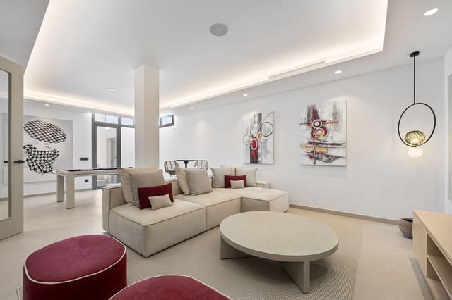 4 sypialnia Willa na sprzedaż w Marbella z basenem garażem - 3 950 000 € (Ref: 9509580)