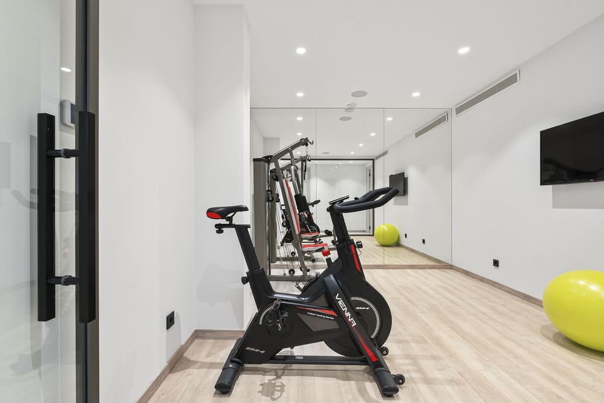 Chalet de 4 habitaciones en Marbella en venta con piscina garaje - 3.950.000 € (Ref: 9509580)