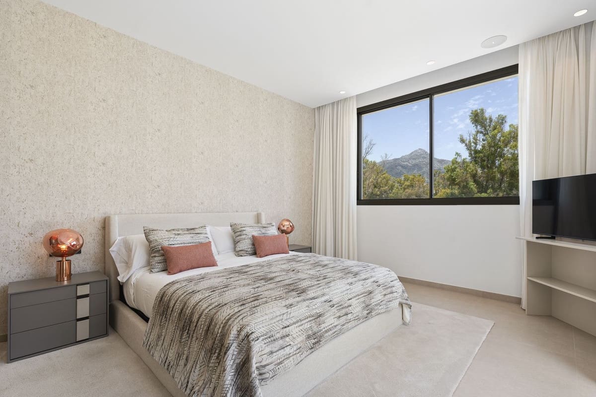 Chalet de 4 habitaciones en Marbella en venta con piscina garaje - 3.950.000 € (Ref: 9509580)