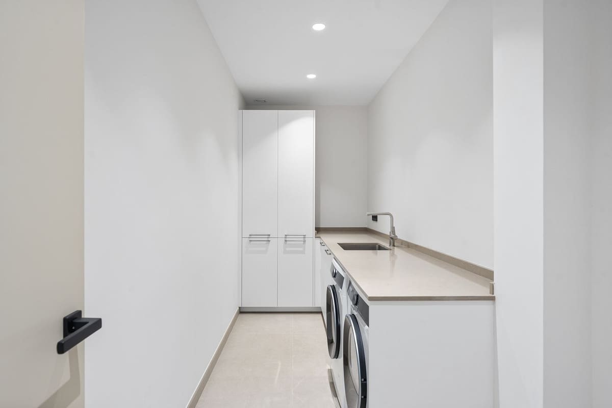 Chalet de 4 habitaciones en Marbella en venta con piscina garaje - 3.950.000 € (Ref: 9509580)