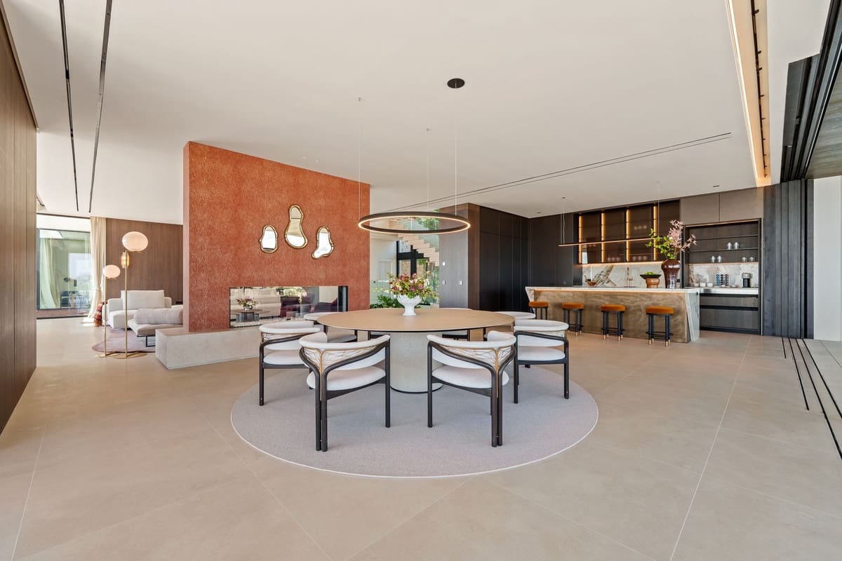 8 soverom Villa til salgs i Benahavis med svømmebasseng garasje - € 19 980 000 (Ref: 9509582)