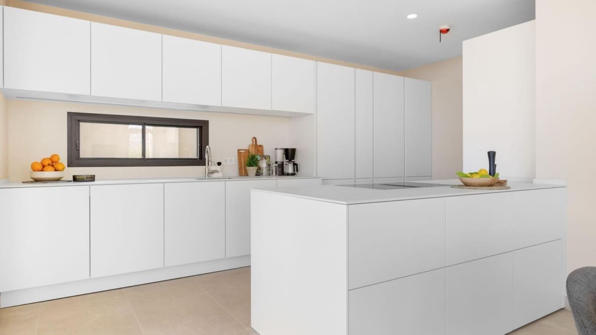 4 bedroom Semi-detached Villa for sale in Benahavis with pool garage - € 1,850,000 (Ref: 9509583)