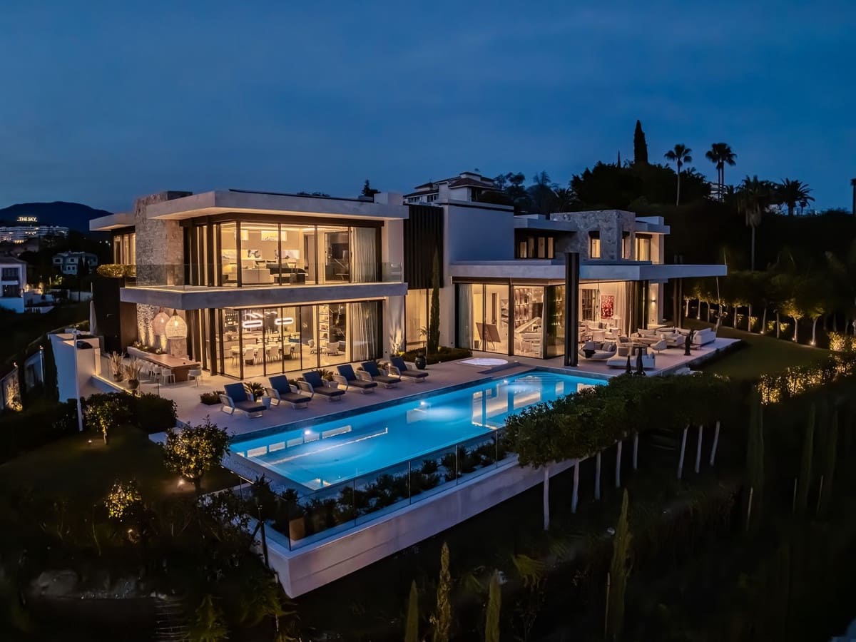 8 Zimmer Villa zu verkaufen in Benahavis mit Pool Garage - 19.850.000 € (Ref: 9509589)