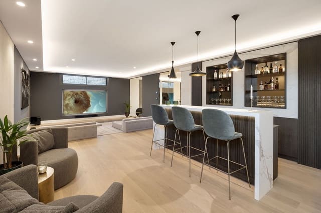 5 chambre Villa/Maison à vendre à Marbella avec piscine garage - 6 250 000 € (Ref: 9509590)